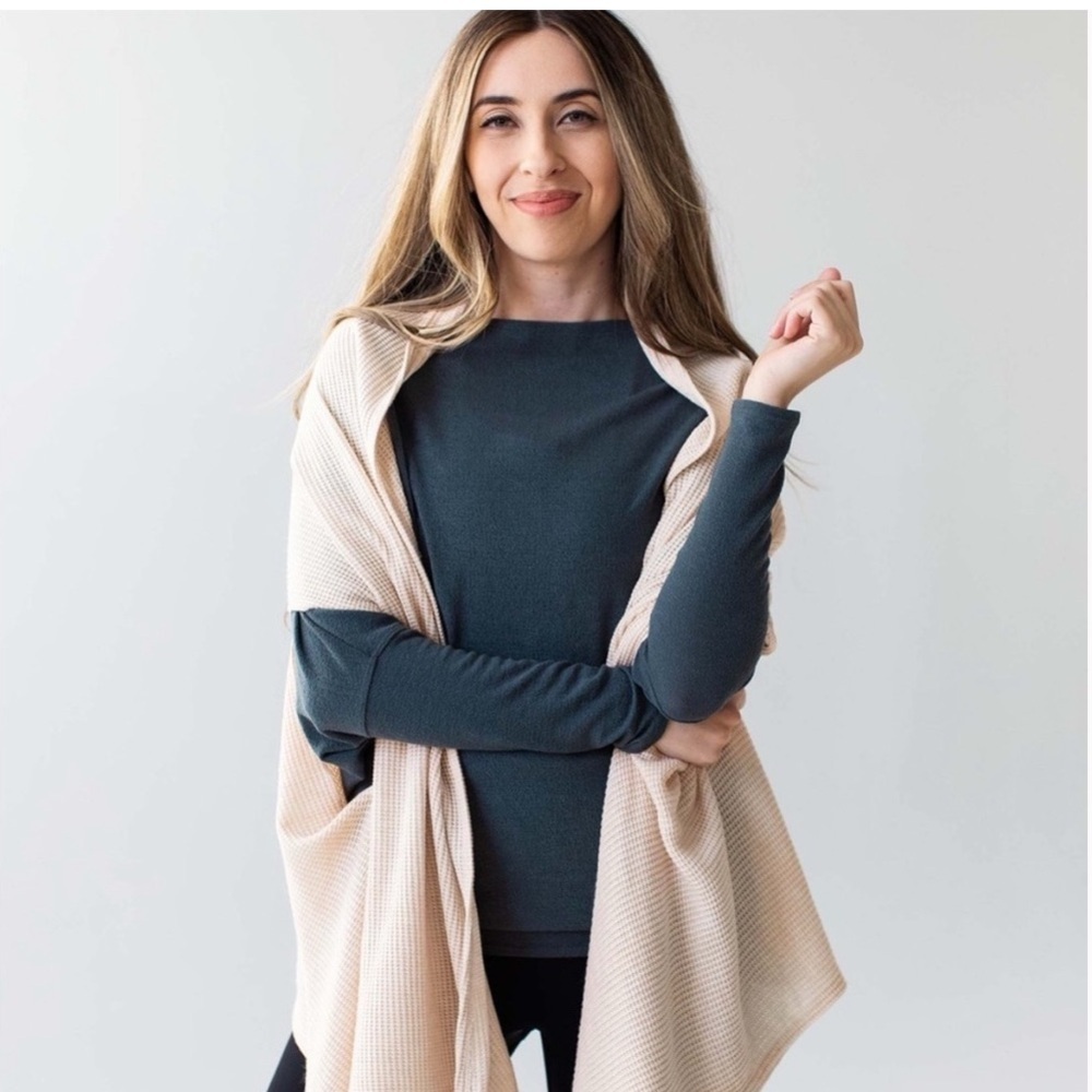 Gray Shrug Cardigan With Soft Texture